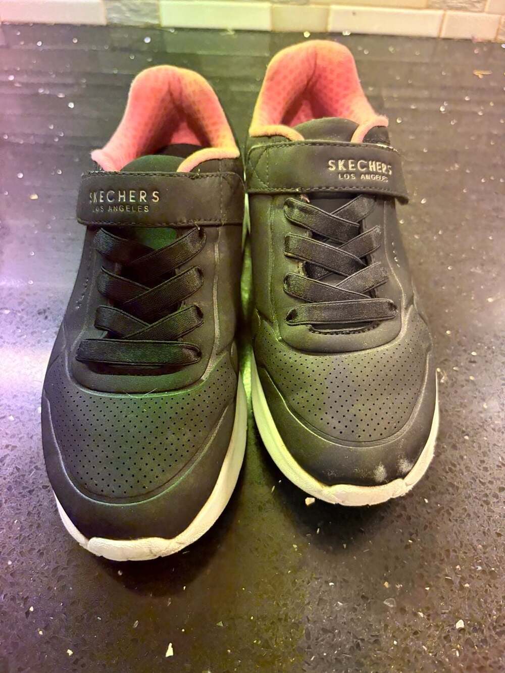 Skechers